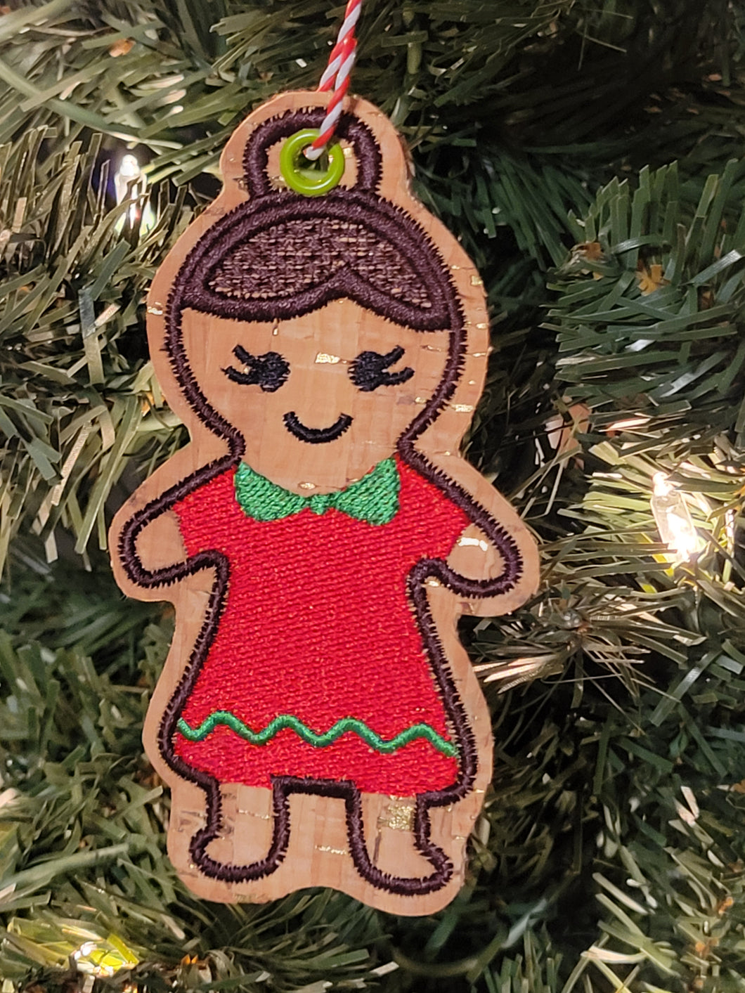 GINGERBREAD MOM ORNAMENT DIGITAL MACHINE EMBROIDERY DESIGN